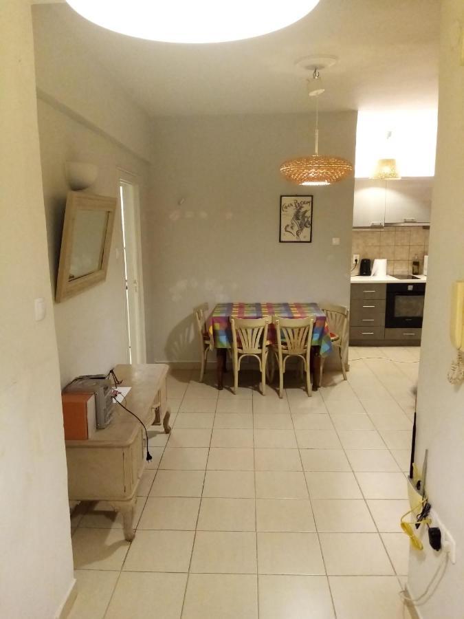Veranzerou Cozy Apartment Ateny Zewnętrze zdjęcie